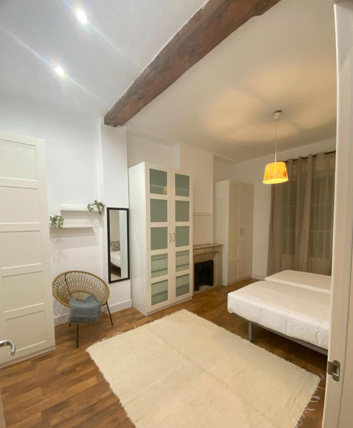 Apartamento Bailen Vivienda Turistica Reformada Bilbao Exterior foto